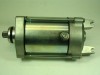 1 Motor (siehe Skizze),  Anlasser