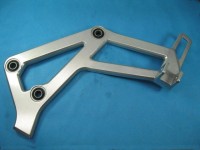 Halter für Soziusfussraste links