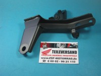 PLATTE, R. V. MOTORAUFHAENGONG UNTEN 