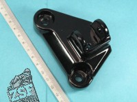 1 Halter (rechte Fussraste)